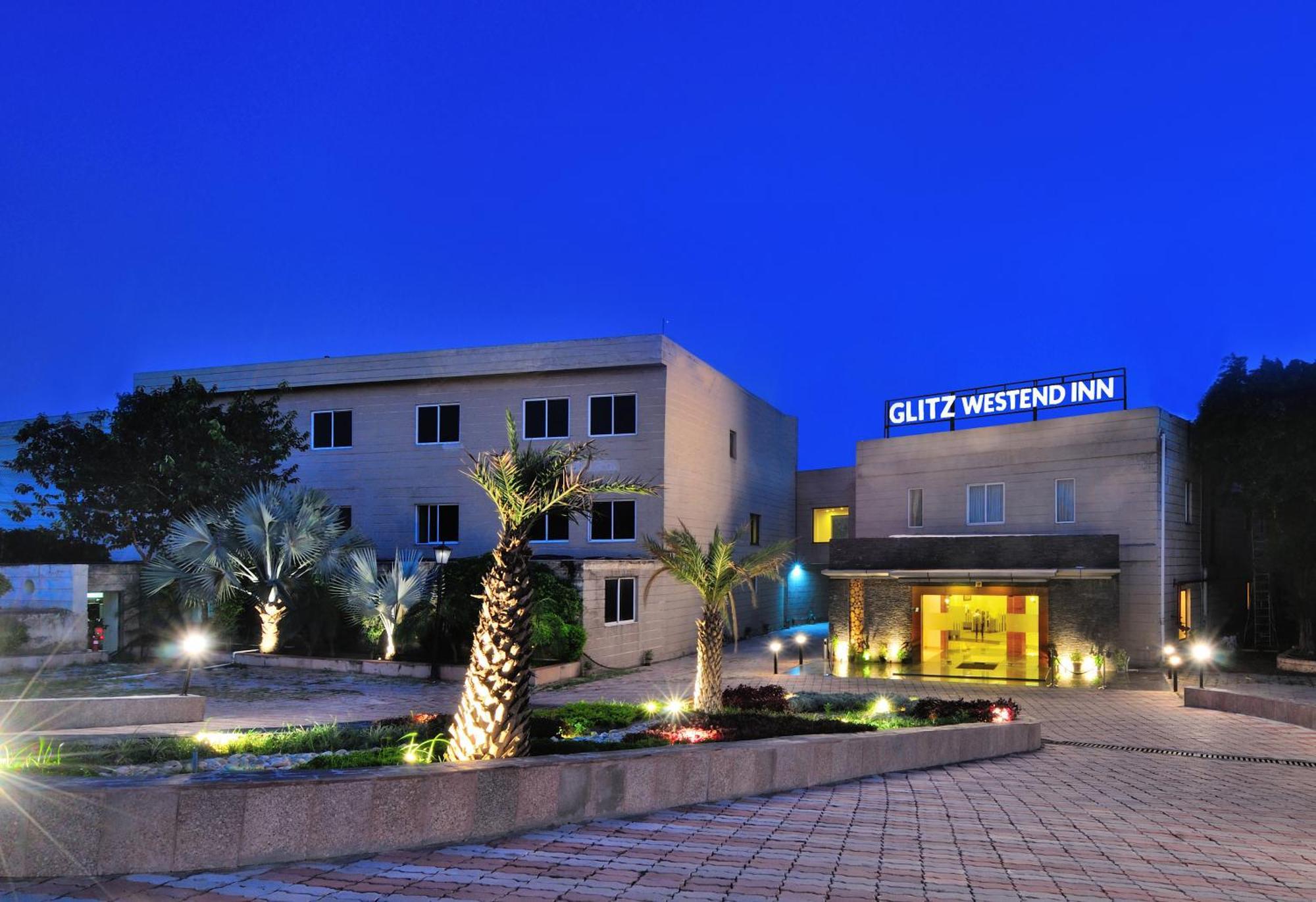 Westend Inn - Resort And Banquet Near Delhi Airport New Delhi Exterior photo