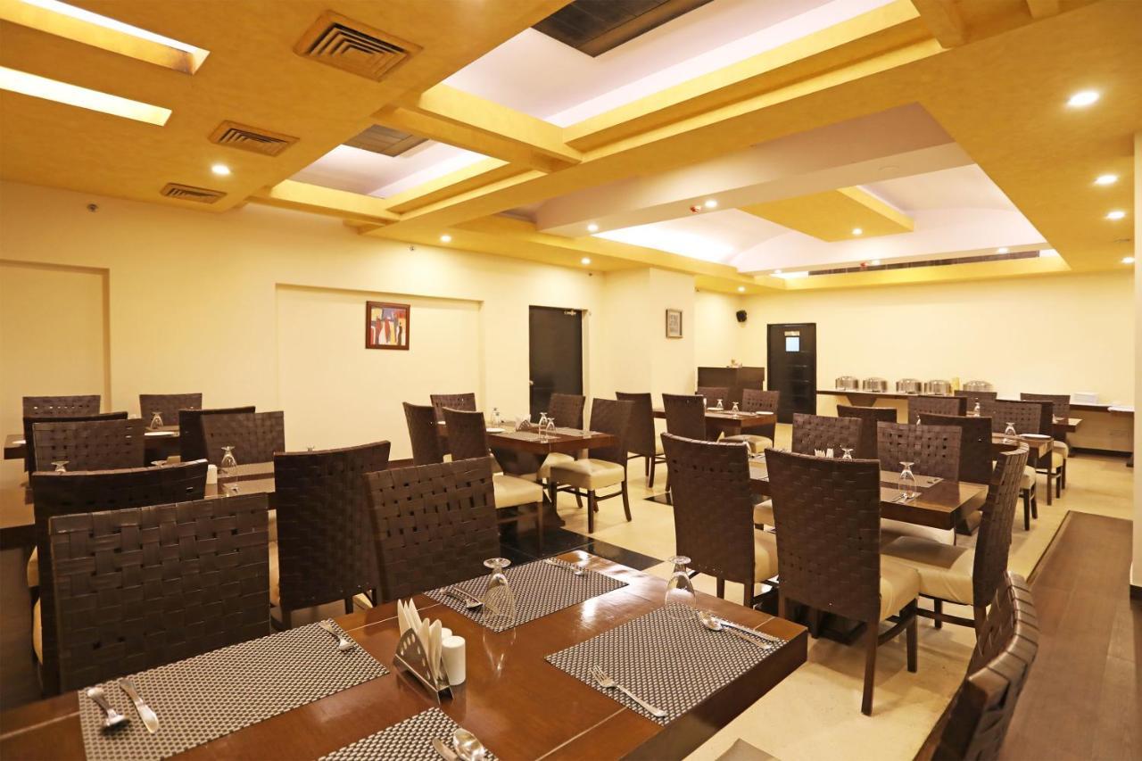Westend Inn - Resort And Banquet Near Delhi Airport New Delhi Exterior photo