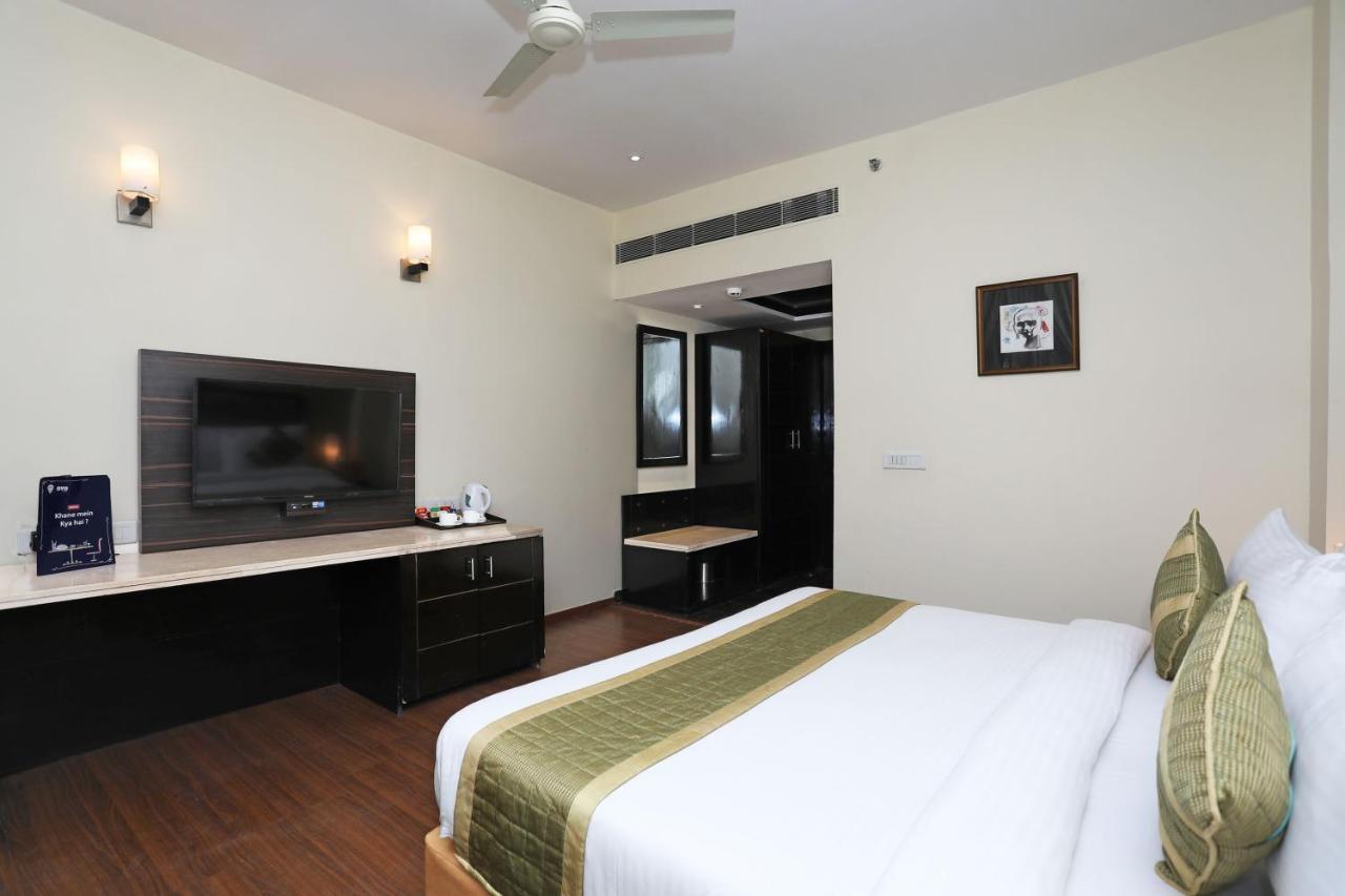 Westend Inn - Resort And Banquet Near Delhi Airport New Delhi Exterior photo