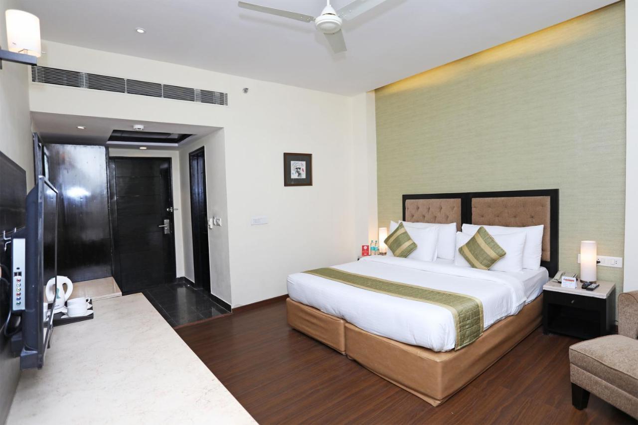 Westend Inn - Resort And Banquet Near Delhi Airport New Delhi Exterior photo