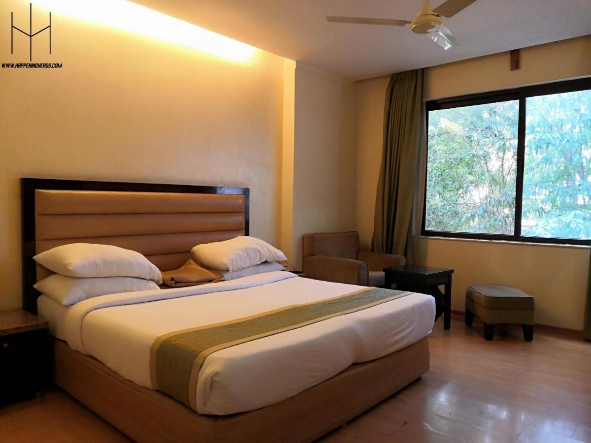 Westend Inn - Resort And Banquet Near Delhi Airport New Delhi Exterior photo
